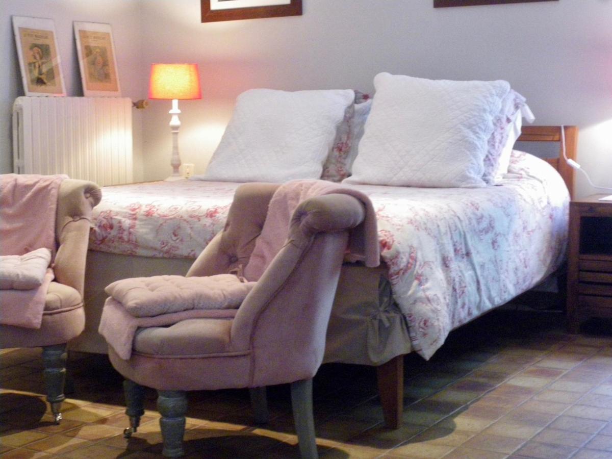 Bed and Breakfast La Metairie Du Pont Sainte-Hermine Экстерьер фото